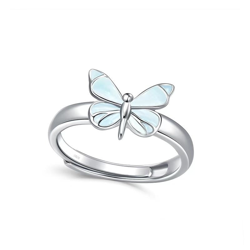 Merluna™ Luminous Butterfly Ring